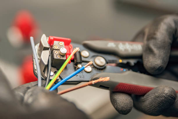 Best Electrical Troubleshooting Services  in Yellow Springs, OH